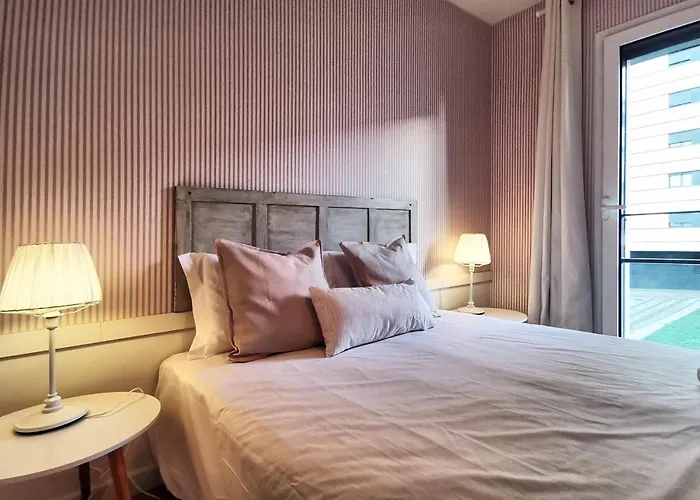 Bridge View With Balcony Daire *