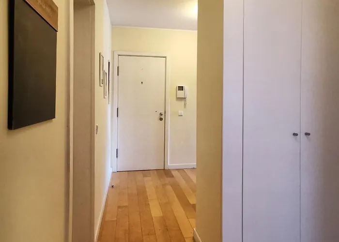 Bridge View With Balcony Daire Sacavém